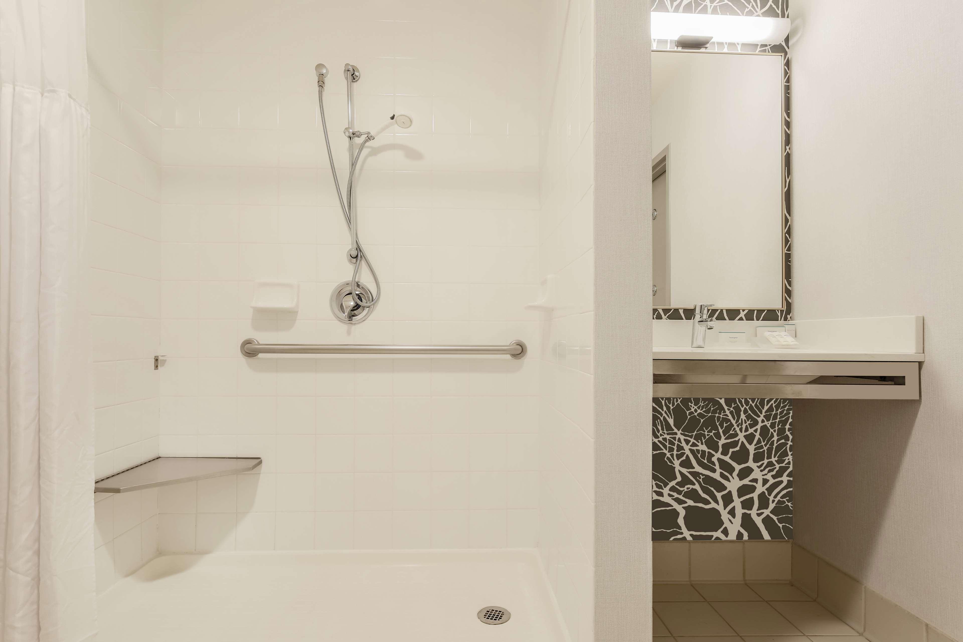 Hilton Garden Inn Cleveland/Twinsburg מראה חיצוני תמונה