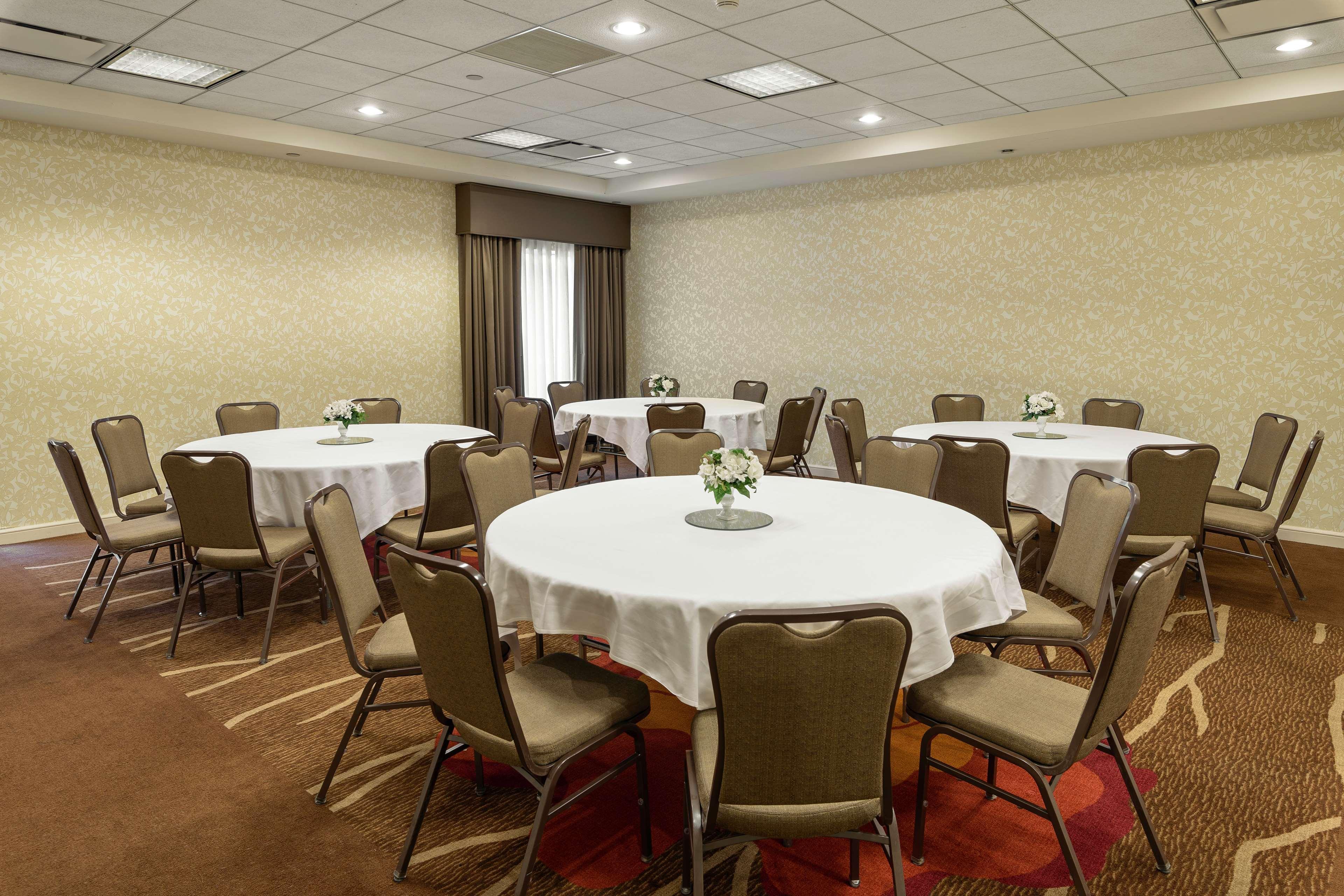 Hilton Garden Inn Cleveland/Twinsburg מראה חיצוני תמונה