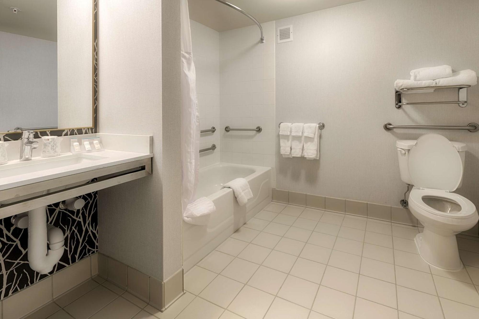 Hilton Garden Inn Cleveland/Twinsburg מראה חיצוני תמונה
