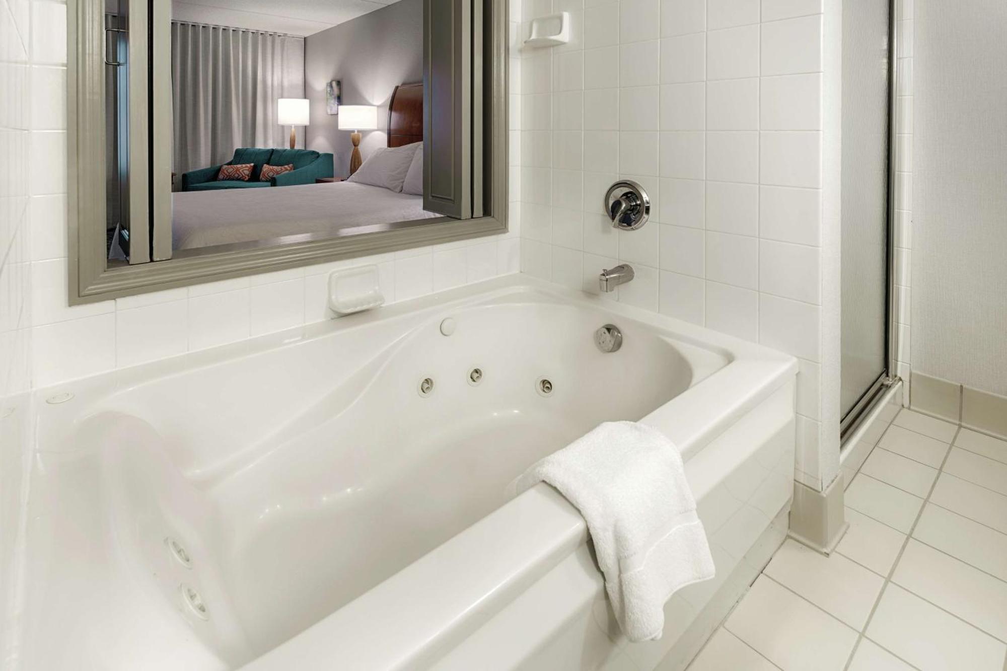 Hilton Garden Inn Cleveland/Twinsburg מראה חיצוני תמונה
